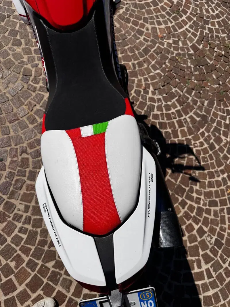Ducati Hypermotard 821 SP (2013 - 15) (12)