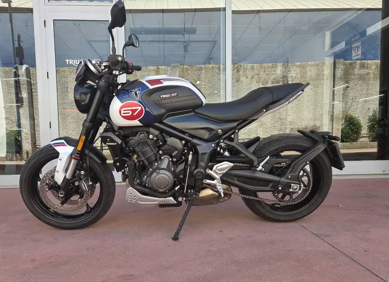 Triumph Trident 660 Triple Tribute Edition (2024) (5)