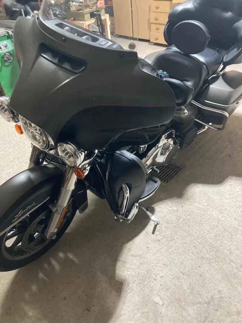 Harley-Davidson 114 Electra Glide Ultra Limited Low (2019) - FLHTKL (3)