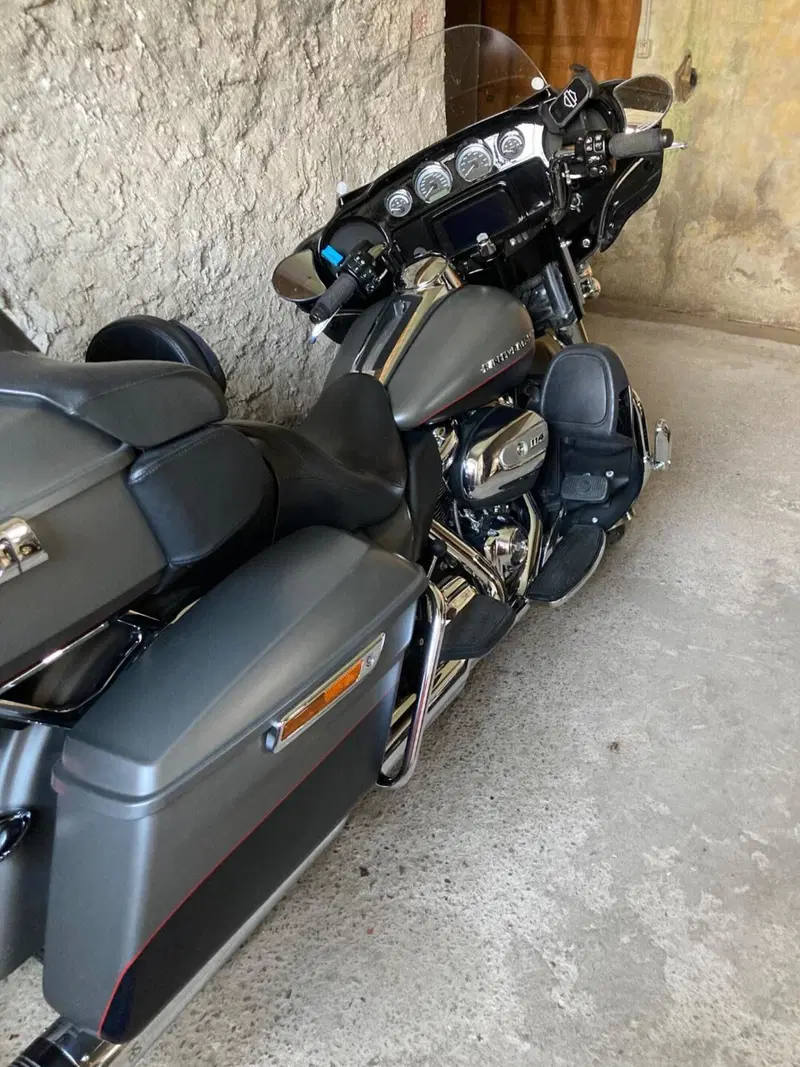 Harley-Davidson 114 Electra Glide Ultra Limited Low (2019) - FLHTKL (7)