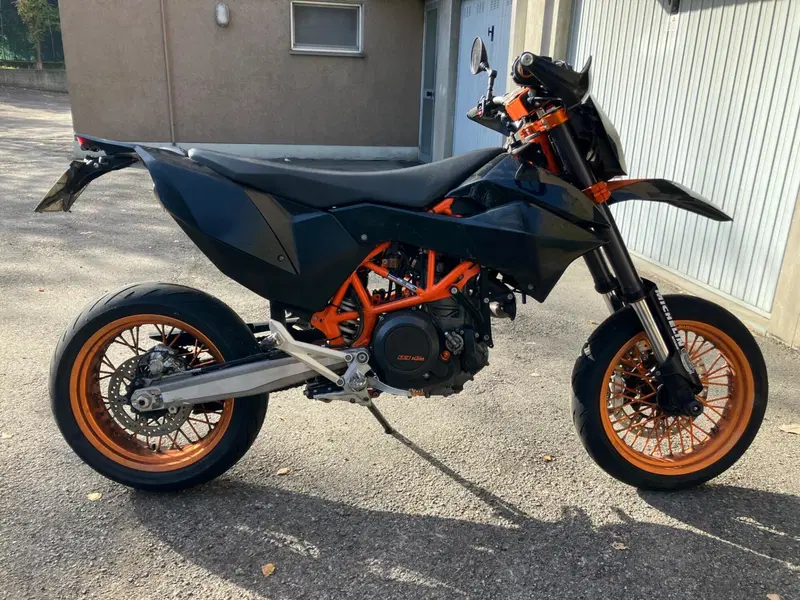 KTM 690 SMC R (2012 -17) (2)
