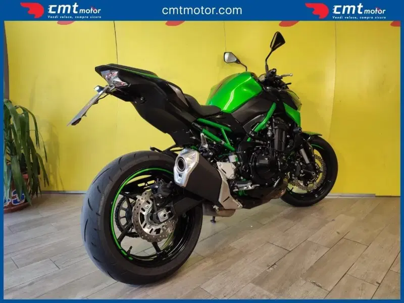 Kawasaki Z 900 SE (2022 - 24) (4)