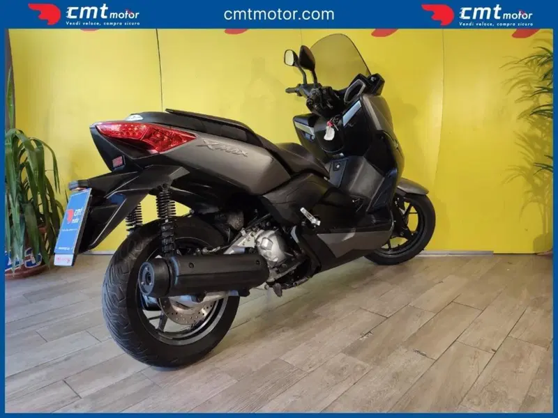 Yamaha X-Max 250 (2014 - 16) (4)