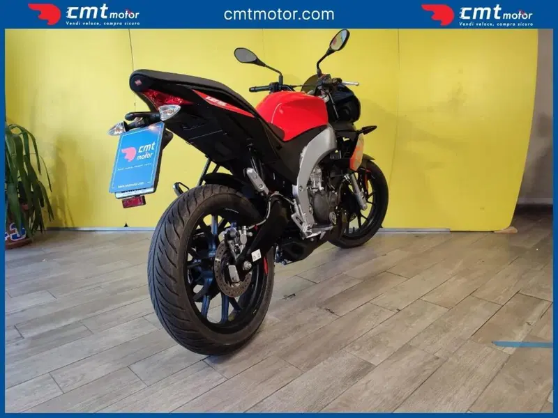 Aprilia Tuono 125 (2021 - 24) (4)