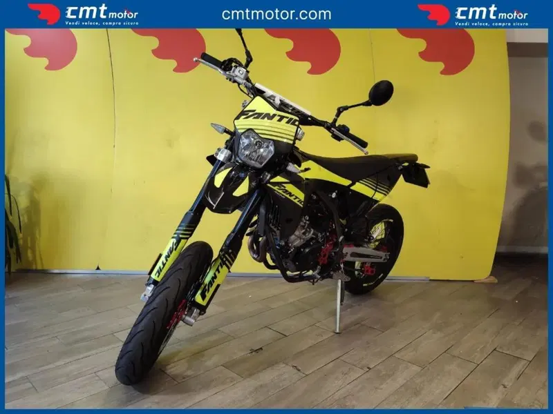 Fantic Motor XMF 125 Motard Performance 4T (2023 - 24) (2)