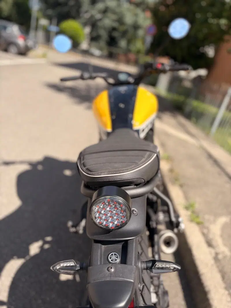 Yamaha XSR 700 ABS 60th Anniversary (2016 - 18) (2)