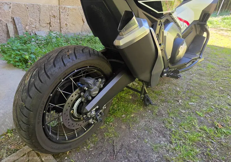 Honda X-ADV 750 DCT (2021 - 24) (3)
