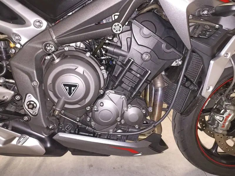 Triumph Street Triple RS (2020 - 22) (5)