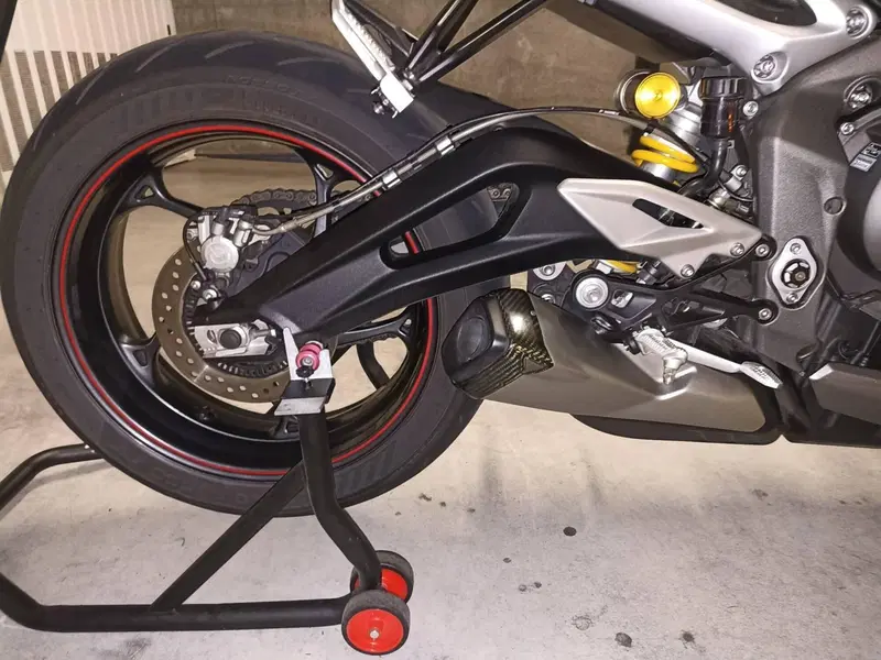 Triumph Street Triple RS (2020 - 22) (6)
