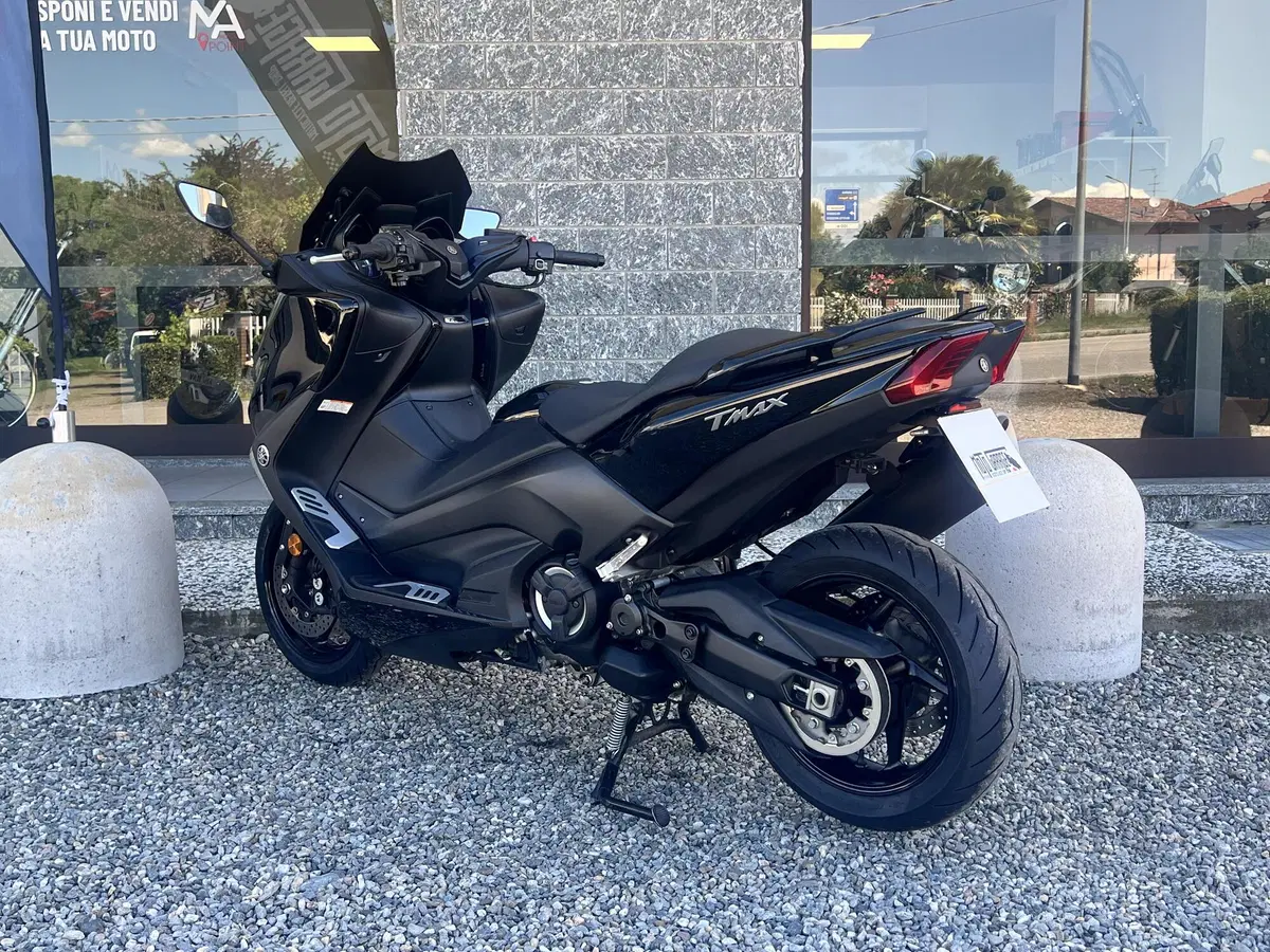 Yamaha T-Max 530 (2017 - 19) (5)