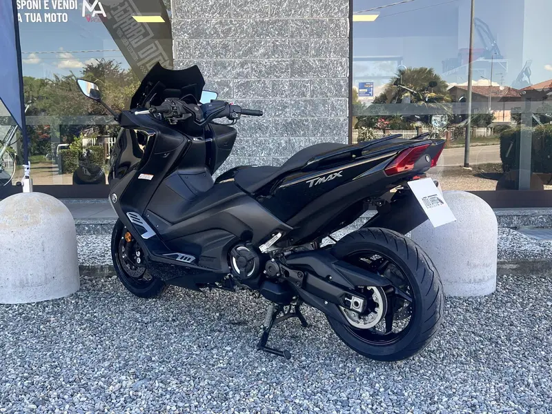 Yamaha T-Max 530 (2017 - 19) (5)