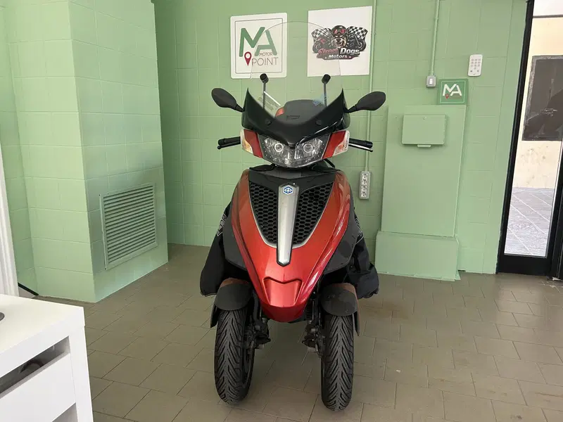 Piaggio Mp3 300 ie Yourban ERL (2011 - 17) (3)