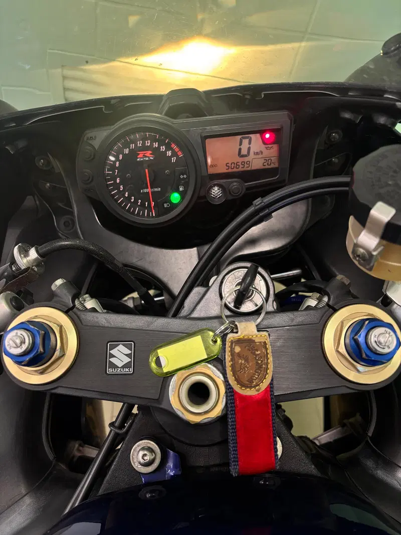 Suzuki GSX R 600 (2004 - 05) (5)