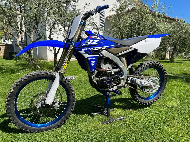 Yamaha YZ 250 F (2018)
