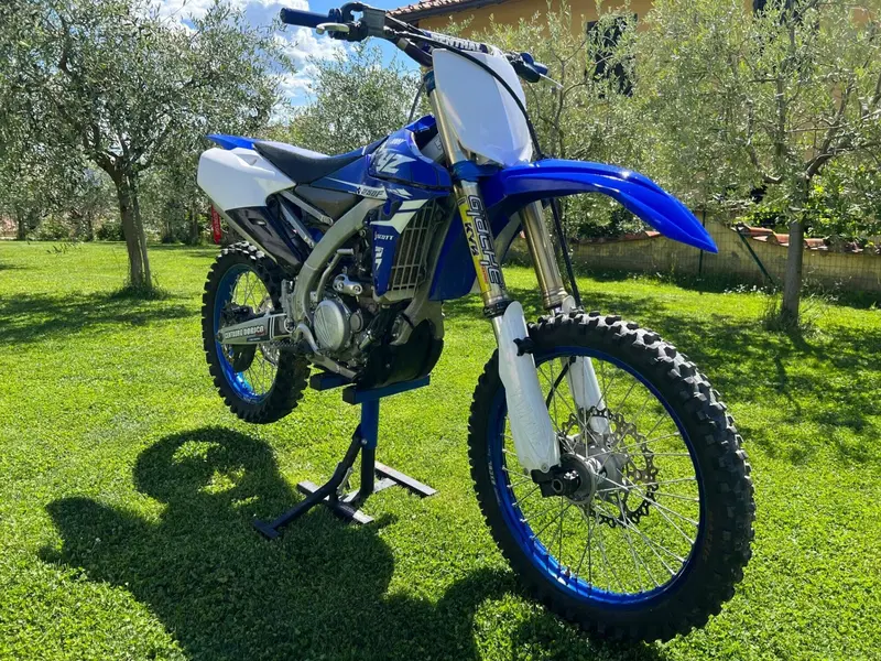 Yamaha YZ 250 F (2018) (2)