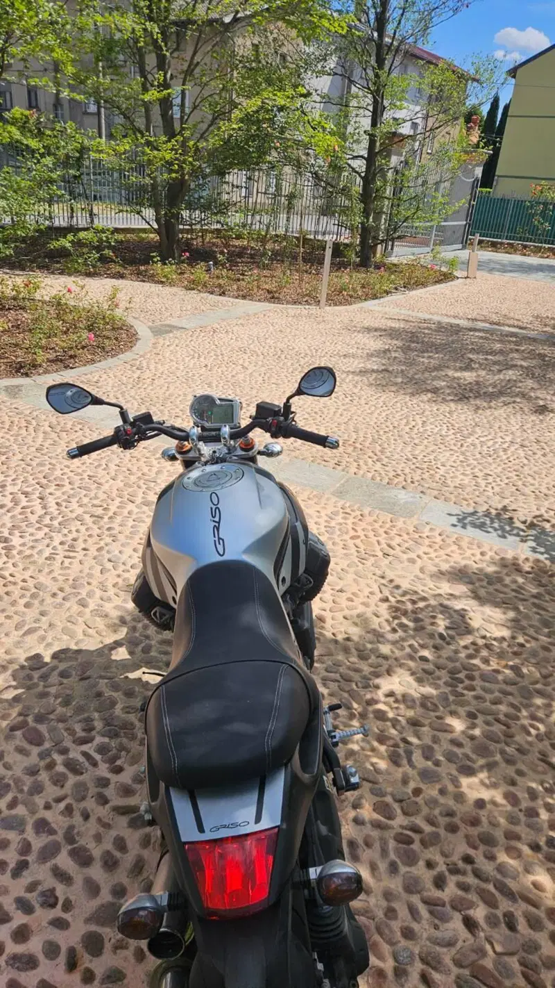 Moto Guzzi Griso 1200 8V Special Edition (2012 - 16) (4)