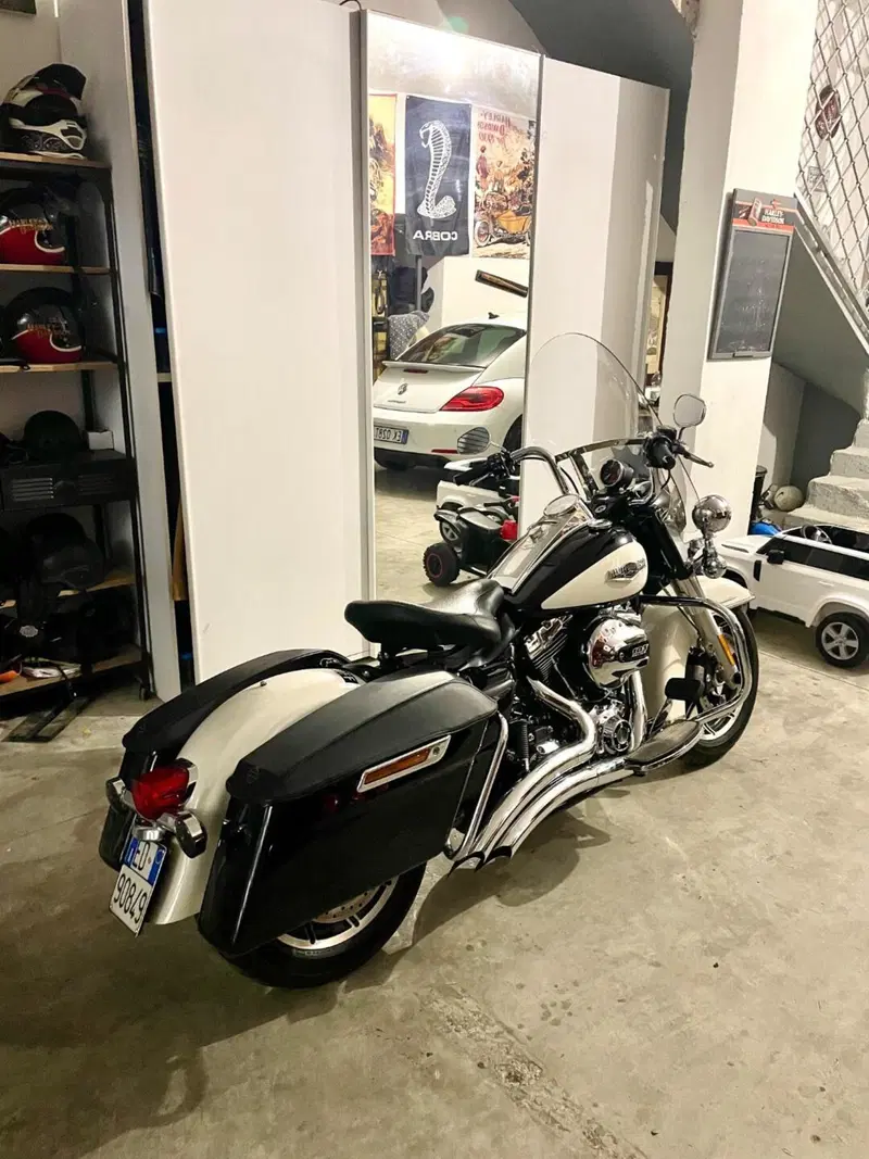 Harley-Davidson 103 Road King Classic (2014 - 16) - FLHRC (3)
