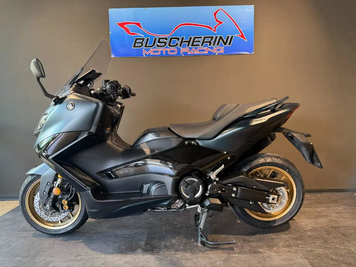Yamaha T-Max 560 Tech Max (2022 - 24) (3)