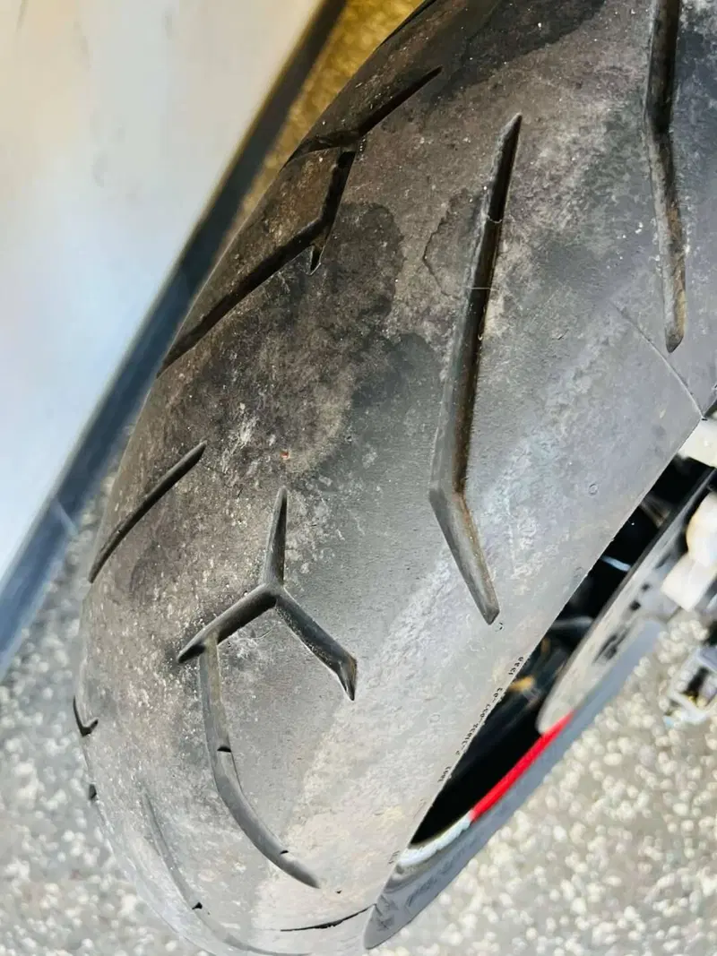Ducati Monster 696 (2008 - 13) (9)