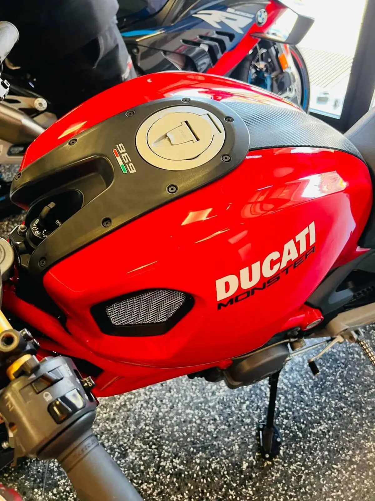 Ducati Monster 696 (2008 - 13) (4)