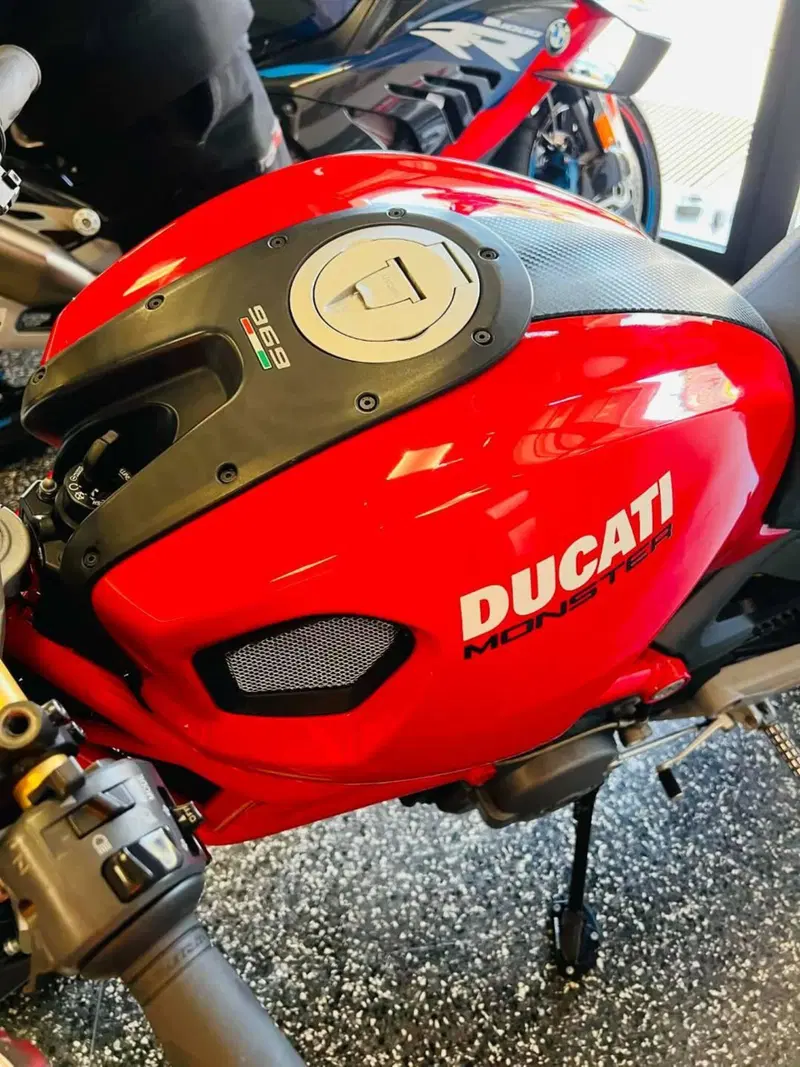 Ducati Monster 696 (2008 - 13) (4)