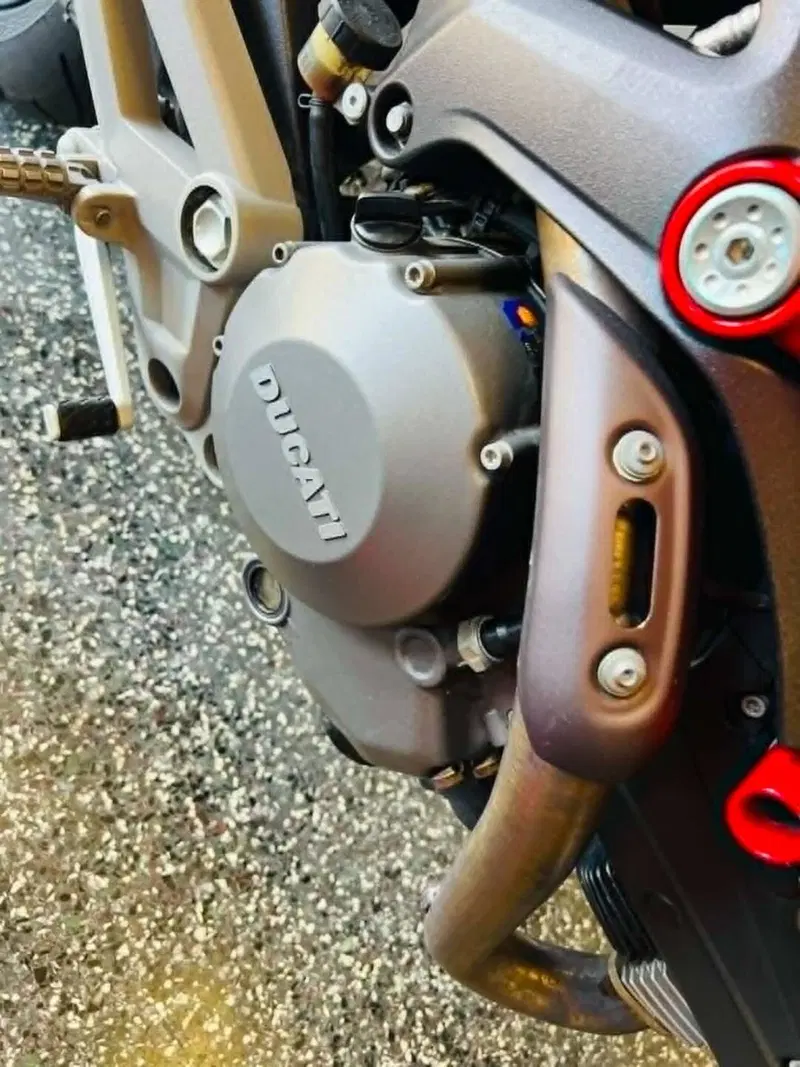 Ducati Monster 696 (2008 - 13) (10)