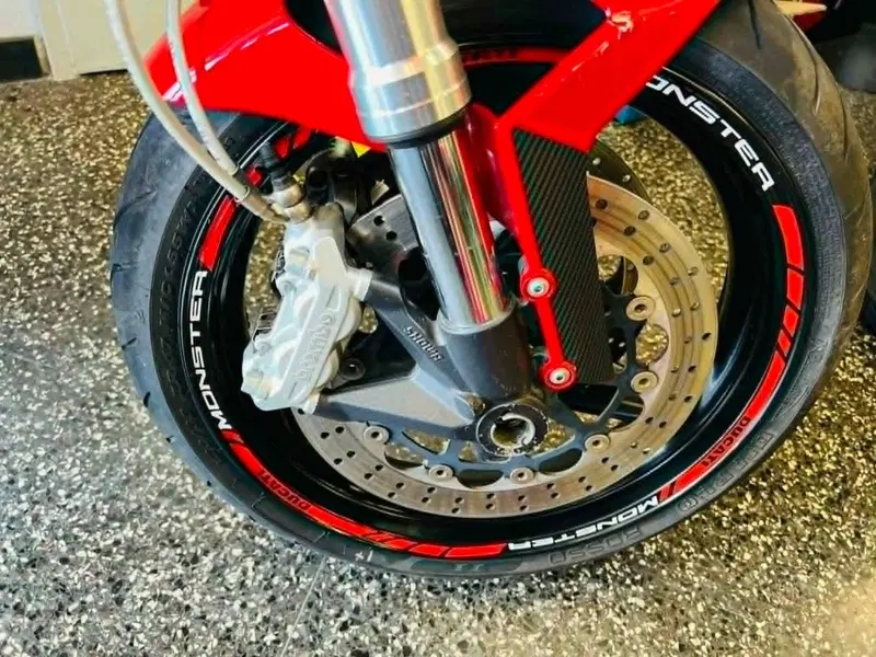 Ducati Monster 696 (2008 - 13) (8)