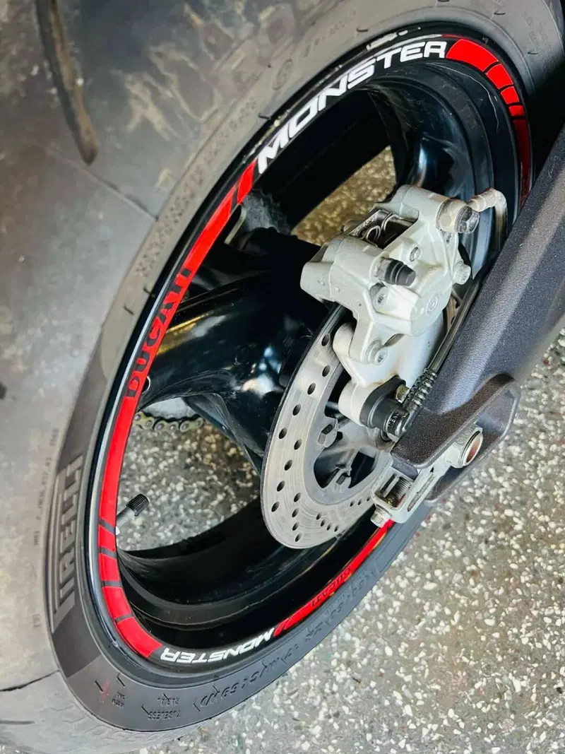 Ducati Monster 696 (2008 - 13) (12)