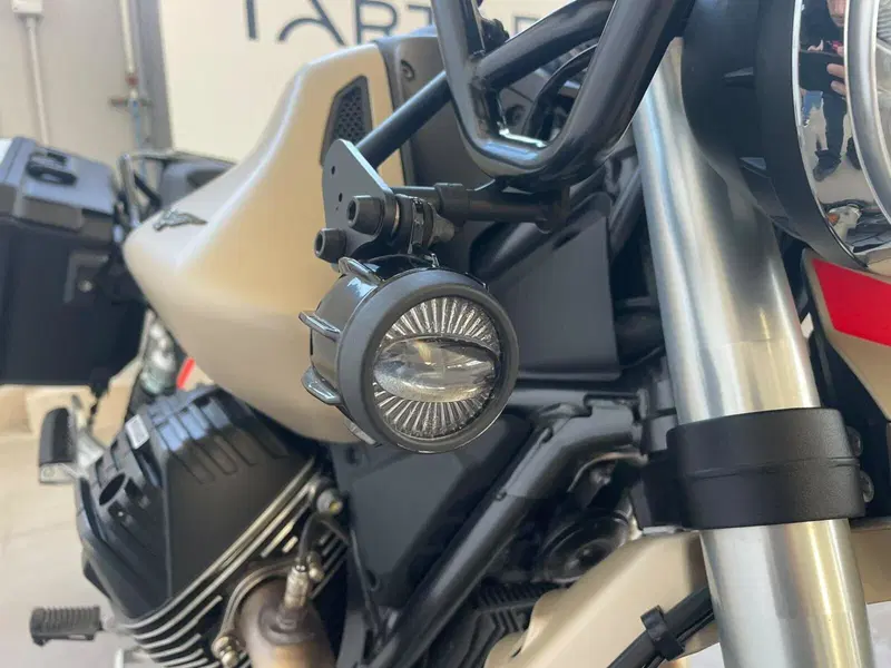 Moto Guzzi V85 TT Travel (2021 - 23) (5)