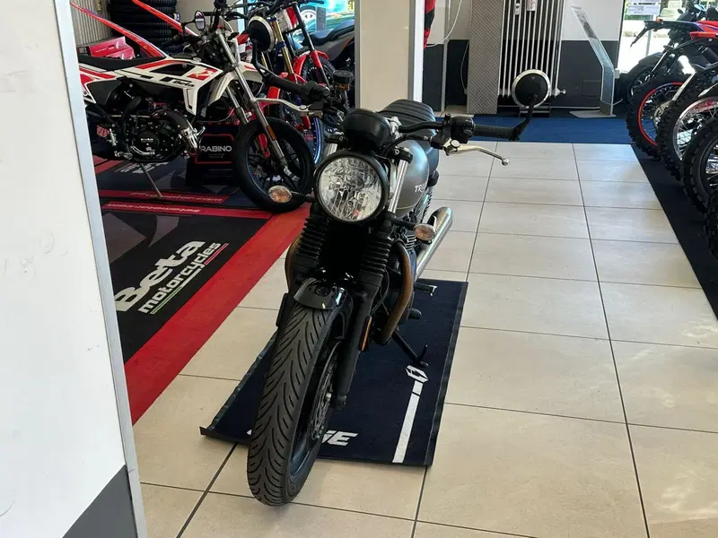 Triumph Speed Twin 900 (2023 - 24) (2)