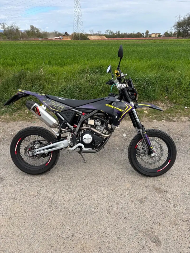 Fantic Motor Motard 125 M Performance 4t (2019) (2)