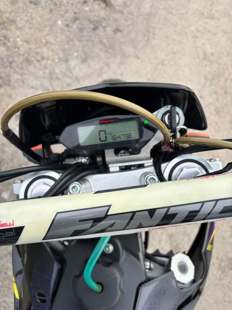 Fantic Motor Motard 125 M Performance 4t (2019) (6)