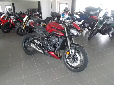 Triumph Street Triple 765 RS (2023 - 26) usata