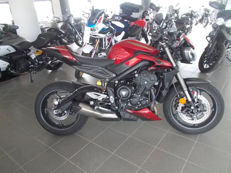 Triumph Street Triple 765 RS (2023 - 26) (2)
