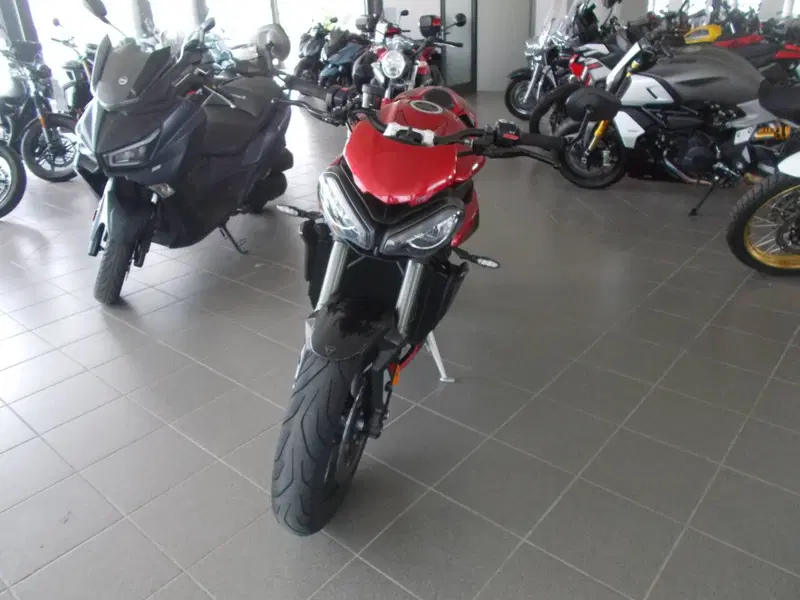 Triumph Street Triple 765 RS (2023 - 26) (5)