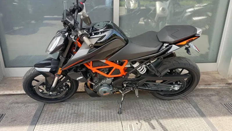 KTM 390 Duke (2021 - 23) (4)