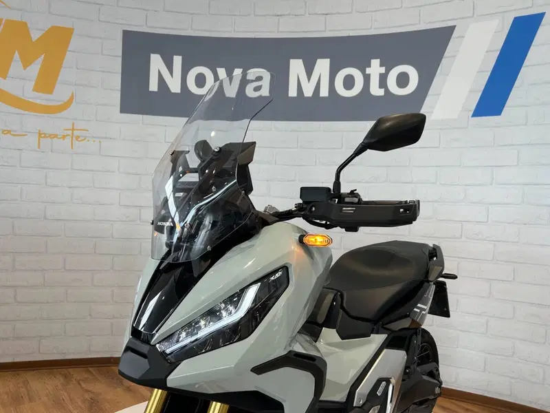 Honda X-ADV 750 DCT Adventure (2021 - 24) (4)