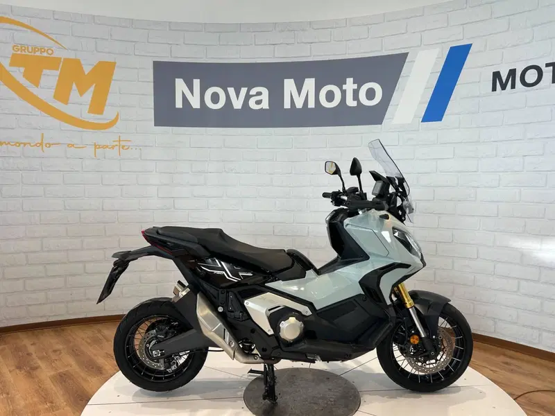 Honda X-ADV 750 DCT Adventure (2021 - 24) (8)
