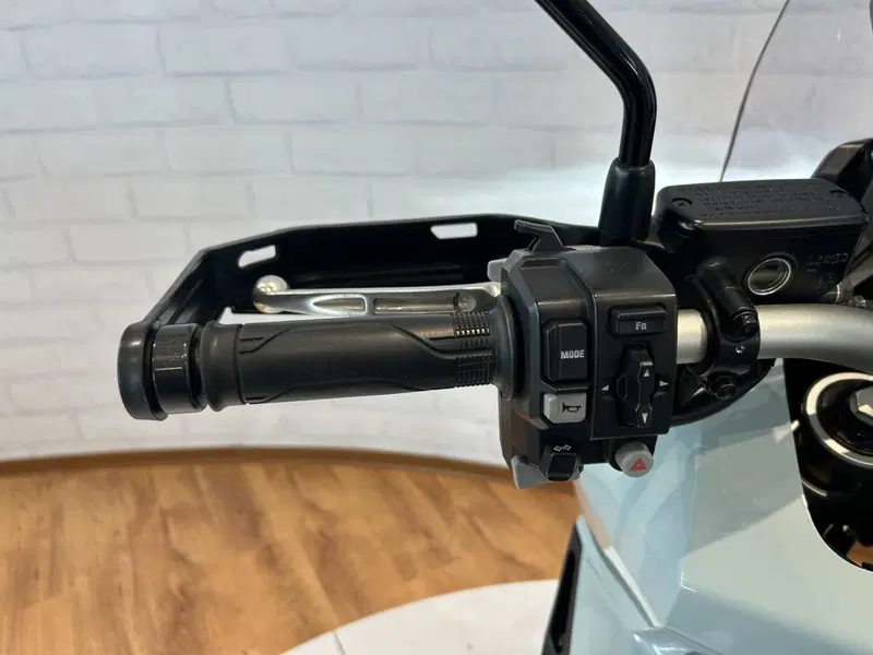 Honda X-ADV 750 DCT Adventure (2021 - 24) (11)
