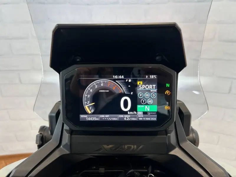 Honda X-ADV 750 DCT Adventure (2021 - 24) (13)