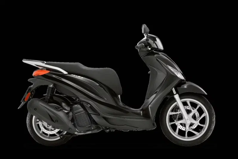Piaggio Medley 200 (2025 - 26) (2)