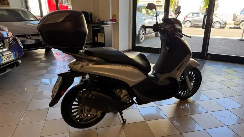 Piaggio Beverly 300 S i.e. ABS-ASR (2016 - 20) (5)