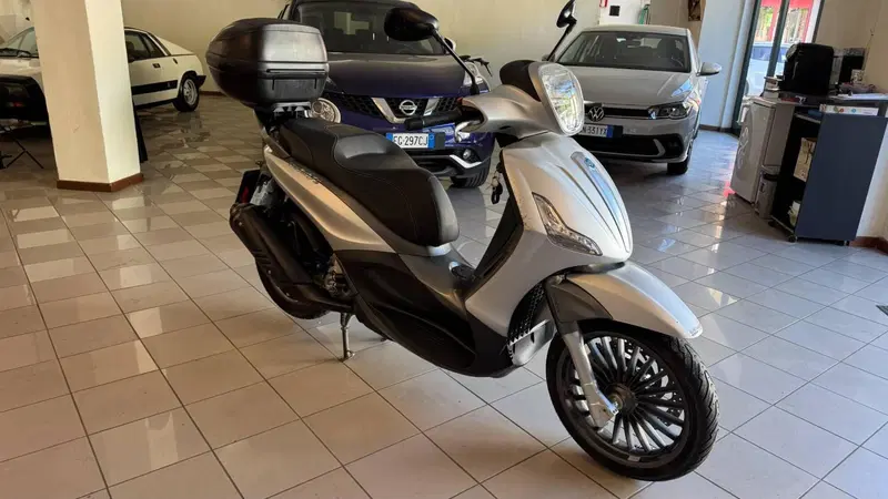 Piaggio Beverly 300 S i.e. ABS-ASR (2016 - 20) (6)