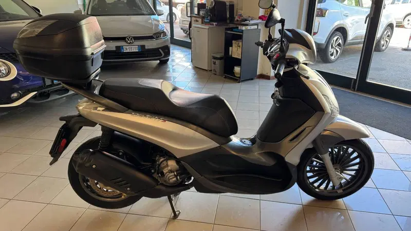 Piaggio Beverly 300 S i.e. ABS-ASR (2016 - 20) (7)