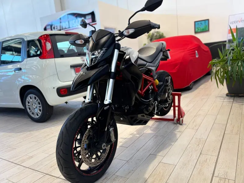 Ducati Hypermotard 821 (2013 - 15) (9)