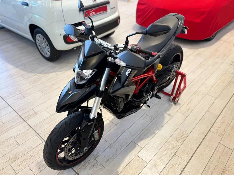 Ducati Hypermotard 821 (2013 - 15) (12)