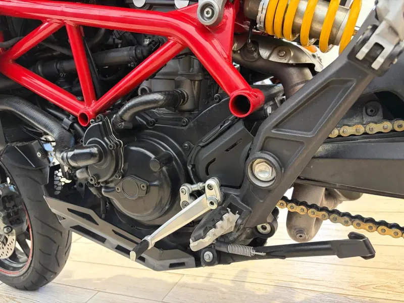 Ducati Hypermotard 821 (2013 - 15) (14)