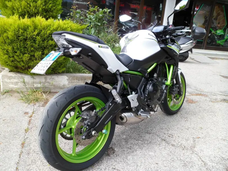 Kawasaki Z 650 (2021 - 24) (3)