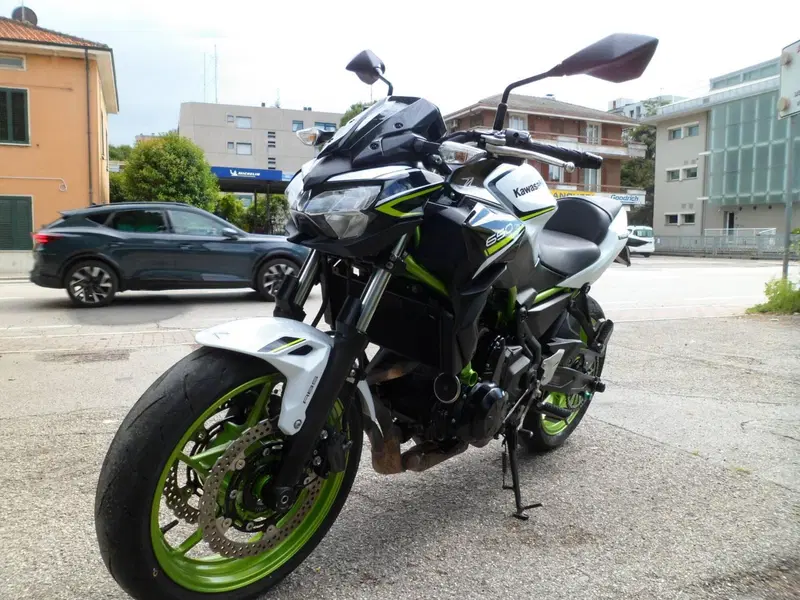 Kawasaki Z 650 (2021 - 24) (5)