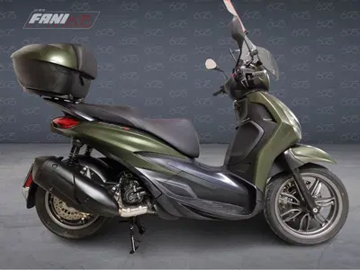 Piaggio Beverly 300 ABS-ASR (2021 - 25) usata